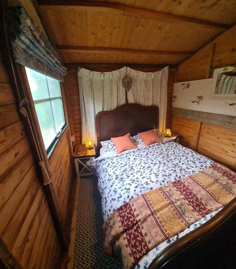 The Potting Shed Hotel Manuden Luxury tent