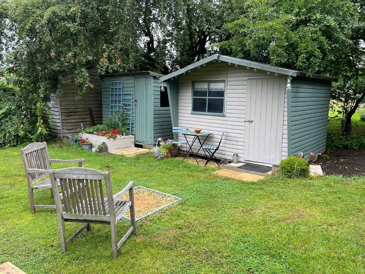 The Potting Shed Hotel Manuden Luxury tent
